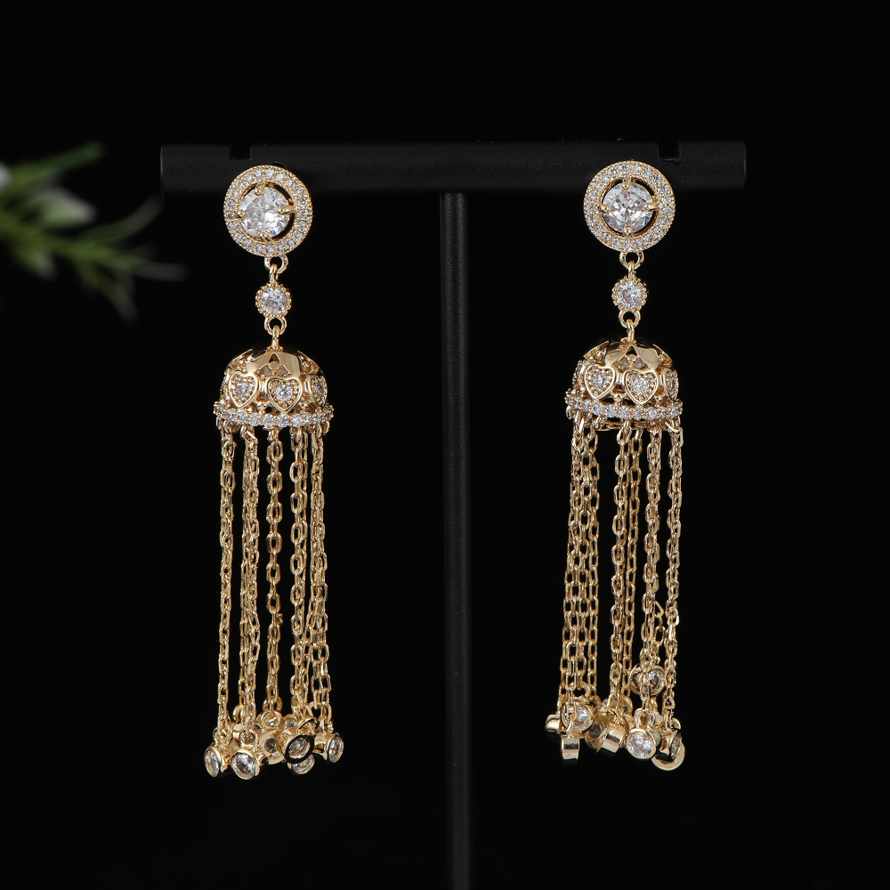 Women Accessories Dubai - Pendientes largos geométricos redondos con borlas