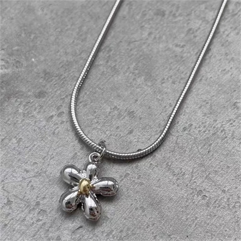 Collar de cadena de serpiente  - Women'S Emo Accessories reseña y precio