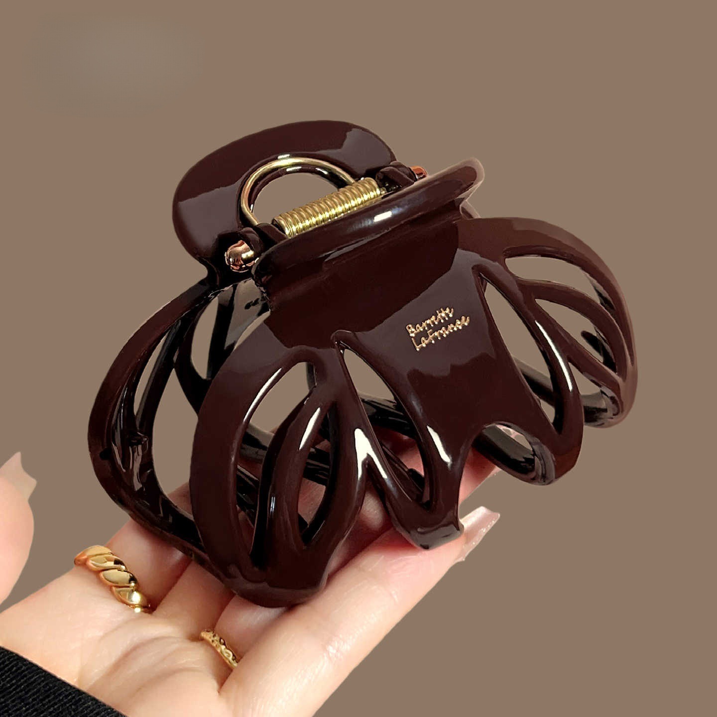 Pinza de Pelo Grande con Diseñ - Women'S Red Accessories reseña y precio