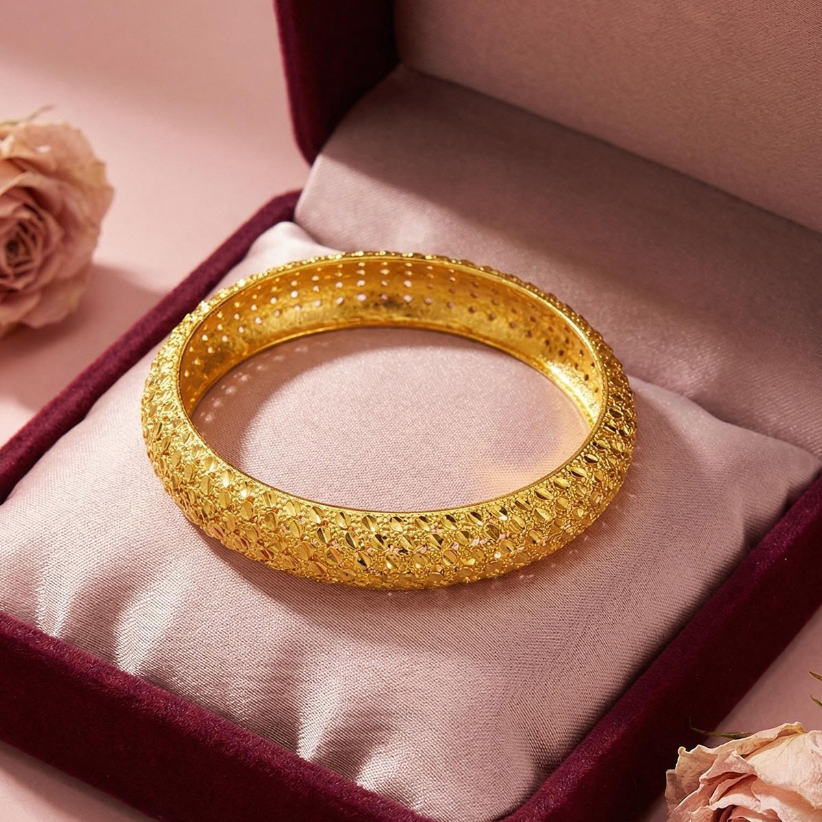 Brazaletes de lujo de Dubái en - Women Accessories Dubai reseña y precio