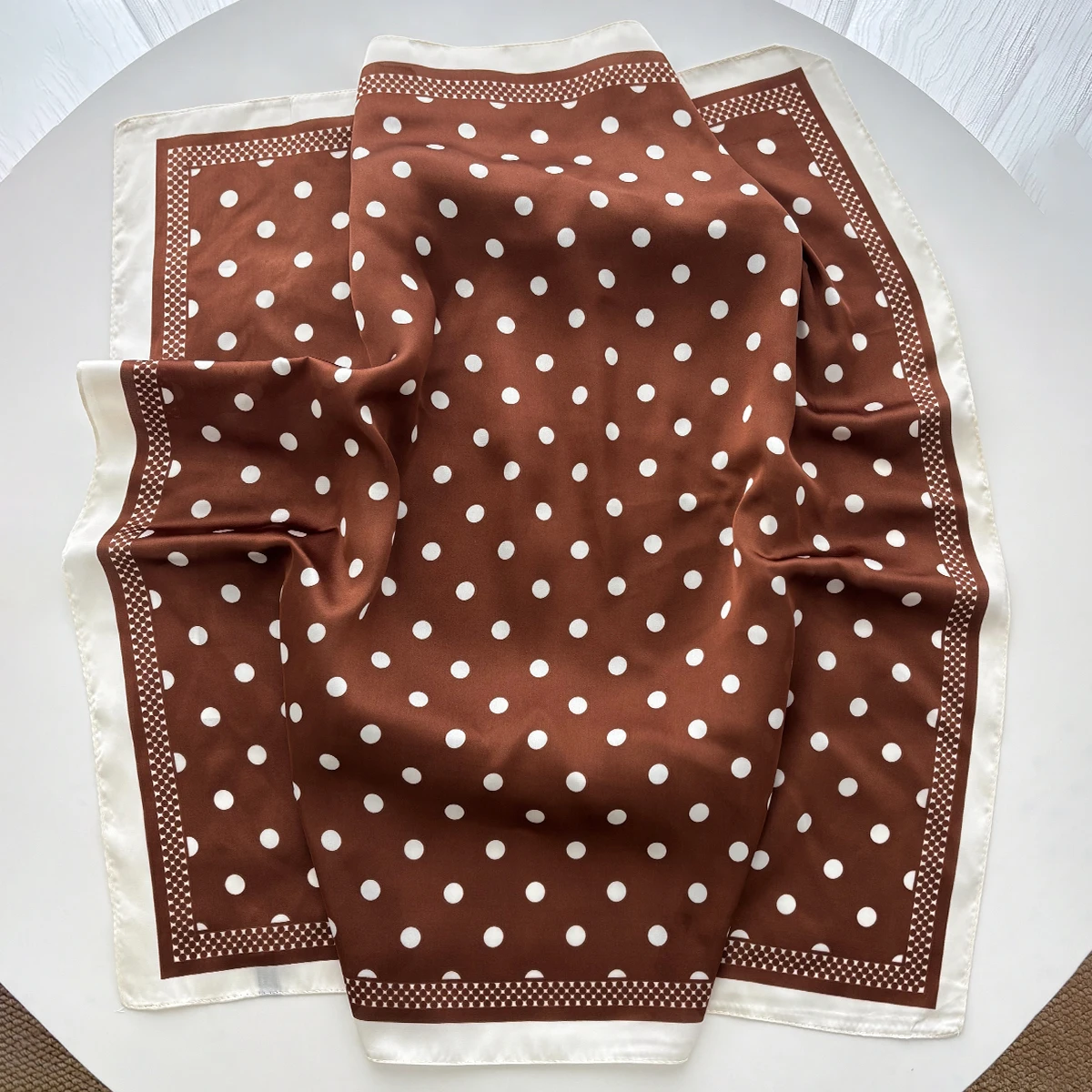 Pañuelo cuadrado de satén suav - Silk Scarf Square reseña y precio